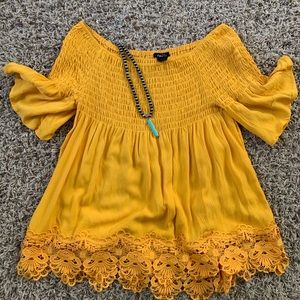 Mustard yellow top